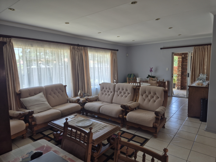2 Bedroom Property for Sale in La Hoff North West